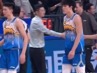 开云体育网页版-包含新疆男篮遭遇广州队，实力均衡充满对抗的词条