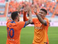 开云体育登录-热刺平局英勇：硬仗到底，守住不败