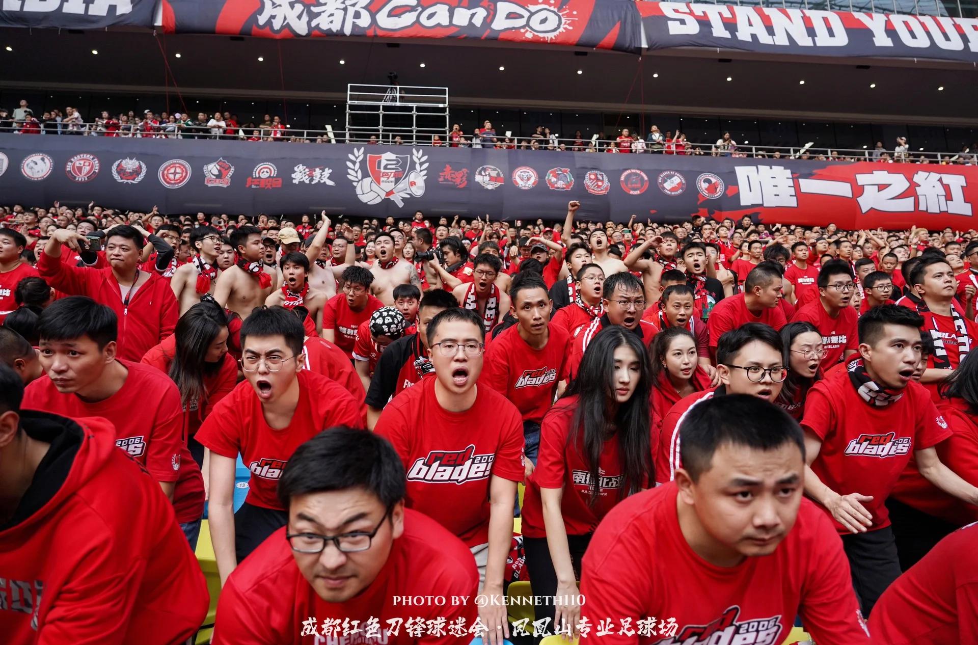 实力对决，国内足球赛场再掀激情的简单介绍