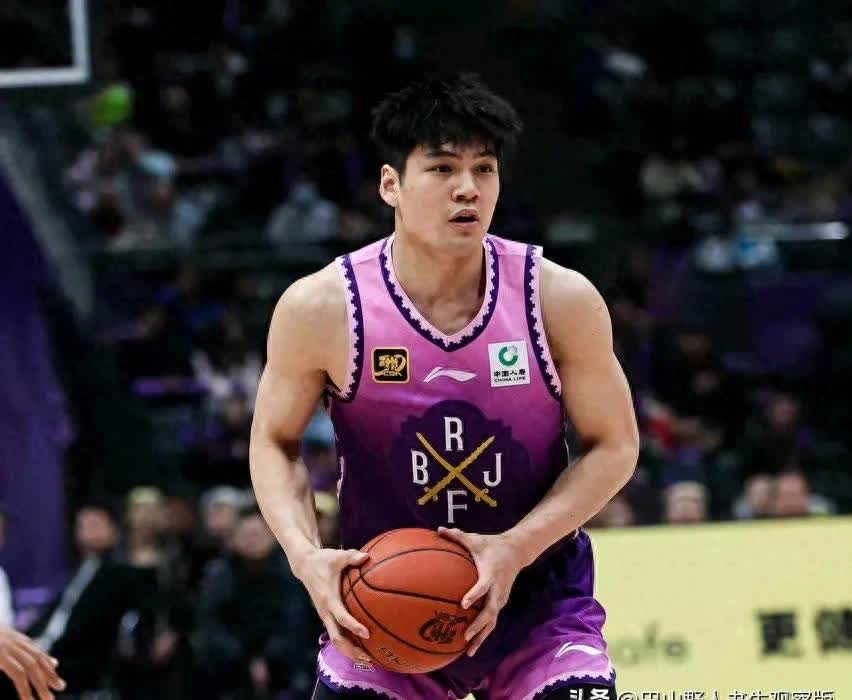 胡金秋21+11广厦胜浙江邹雨宸20分北控负山东的简单介绍