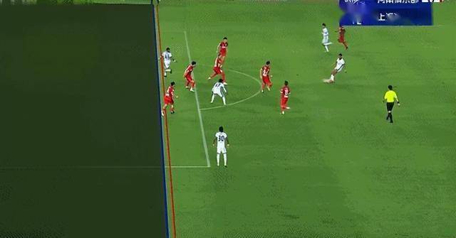 中超-莱昂纳多传射李新翔破门十人海港3-1河南