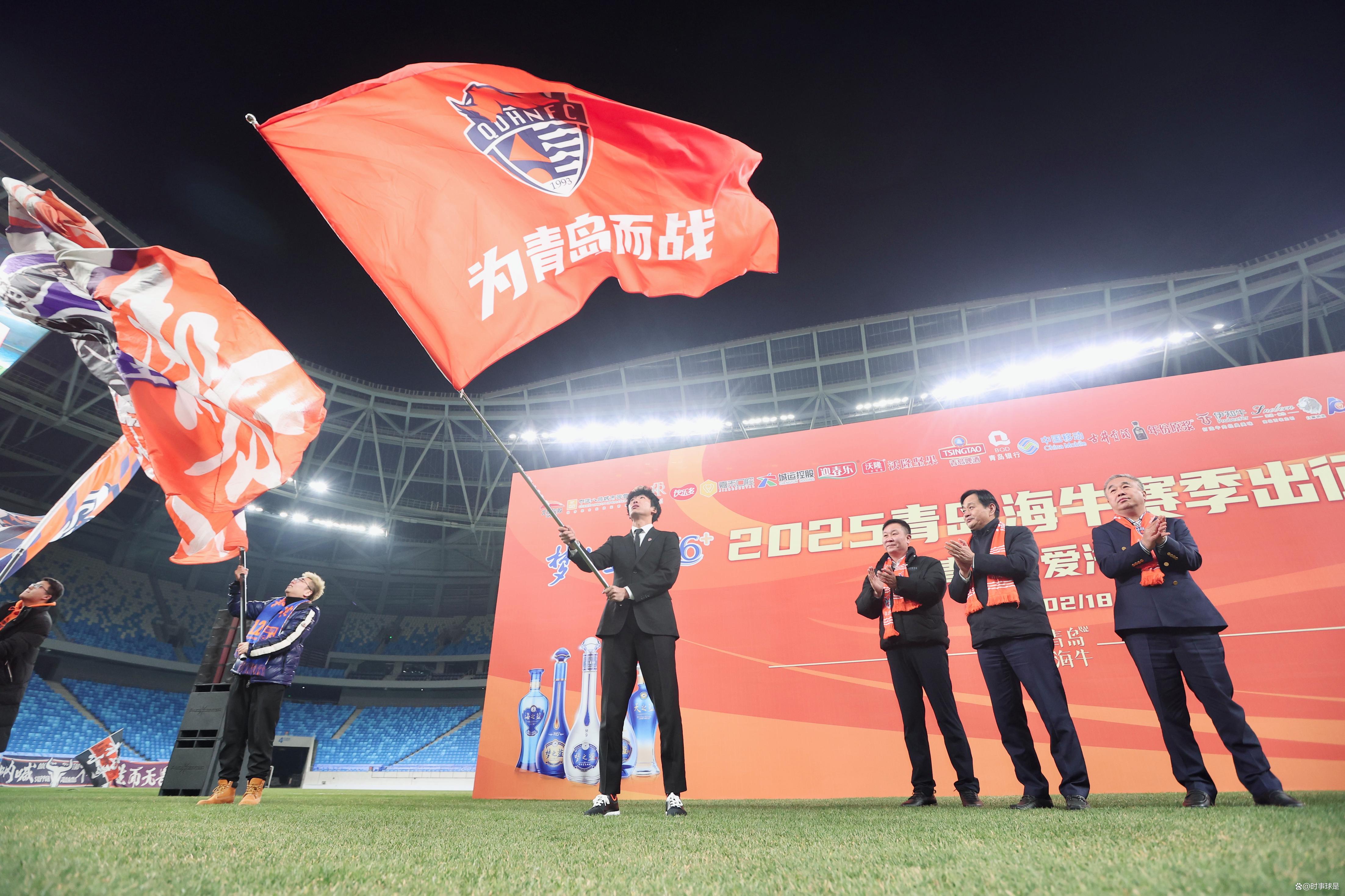 国际足坛精彩大战频繁上演，球迷热情高涨的简单介绍